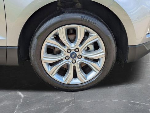 Used 2020 Ford Edge Titanium FWD image 26