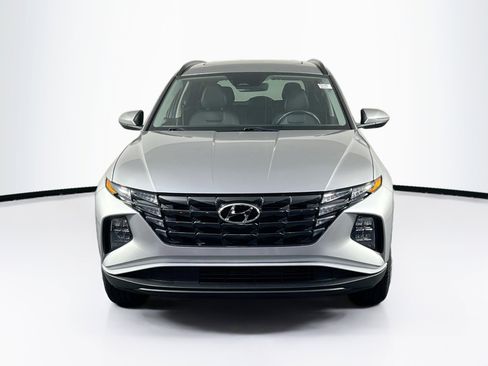 Used 2023 Hyundai Tucson SEL w/ Convenience Package image 2