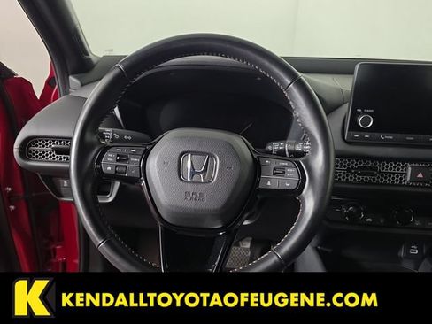 Used 2025 Honda HR-V Sport image 10