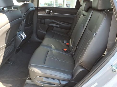 New 2026 Kia Sorento EX AWD/4WD image 9