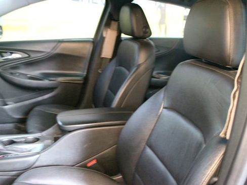 Used 2016 Chevrolet Malibu LT w/ True North Edition FWD image 17