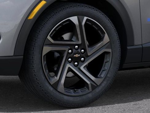 New 2026 Chevrolet Equinox EV LT w/ Convenience Package II FWD image 9