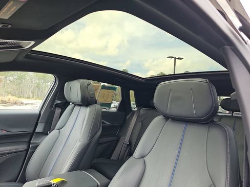 Used 2024 Cadillac Lyriq Luxury image 31