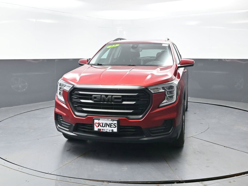 Used 2022 GMC Terrain SLE w/ Driver Convenience Package AWD/4WD image 8