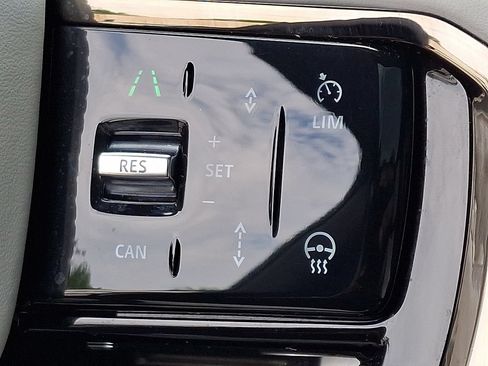 Used 2024 Land Rover Range Rover Sport Dynamic SE AWD/4WD image 24