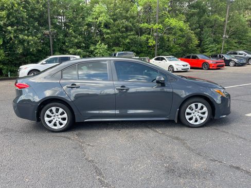 Used 2026 Toyota Corolla LE FWD image 21