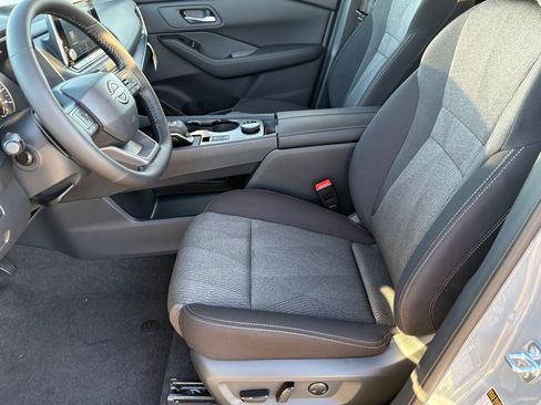 New 2026 Nissan Rogue SV image 19