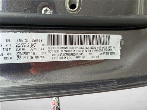 Used 2017 Jeep Cherokee Latitude w/ Cold Weather Group image 21