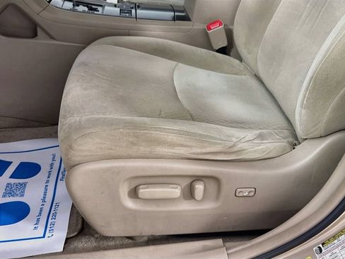 Used 2010 Toyota Highlander 4WD image 22