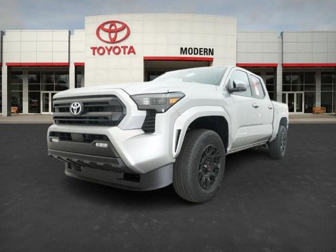 New 2025 Toyota Tacoma SR5 image 4