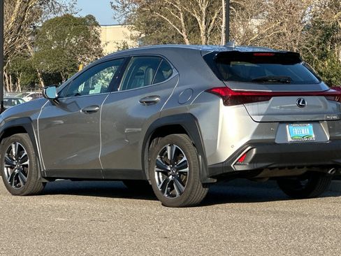 Used 2022 Lexus UX 200 UX 200 image 6