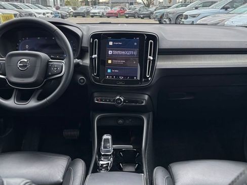 Certified 2023 Volvo XC40 B5 Plus w/ Driver Assist Package AWD/4WD image 6
