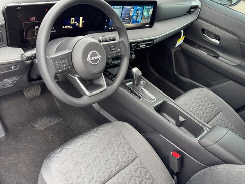 New 2026 Nissan Kicks SV image 18