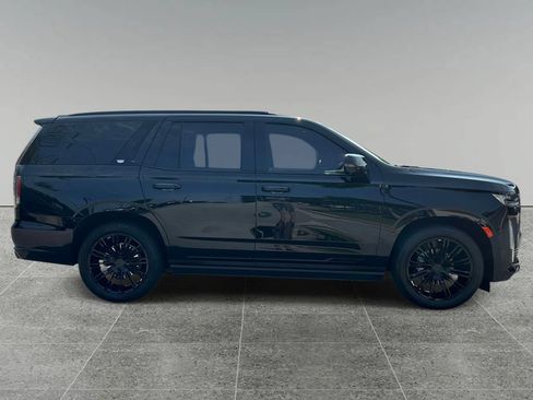 Certified 2024 Cadillac Escalade Sport Platinum w/ LPO, ONYX Package AWD/4WD image 6