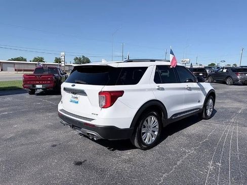 Used 2022 Ford Explorer King Ranch w/ Technology Package AWD/4WD image 3
