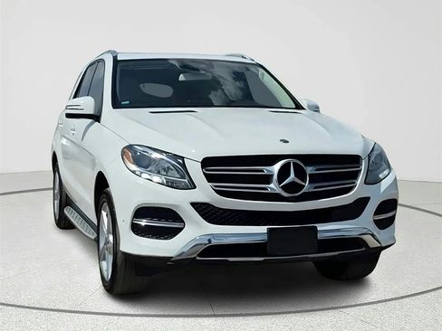 Used 2019 Mercedes-Benz GLE 400 4MATIC image 2