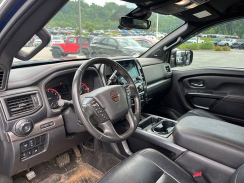 Used 2024 Nissan Titan PRO-4X w/ Pro-4x Convenience Package AWD/4WD image 7