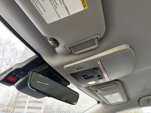 Used 2025 Toyota Camry LE w/ Convenience Package image 29