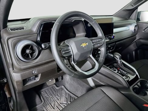 Used 2024 Chevrolet Colorado LT w/ LT Convenience Package II AWD/4WD image 9