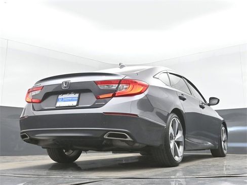 Used 2018 Honda Accord Touring image 49