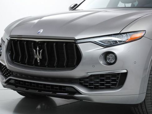Certified 2022 Maserati Levante GT AWD/4WD image 9