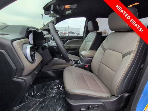 Certified 2025 Chevrolet Colorado ZR2 w/ Technology Package AWD/4WD image 19