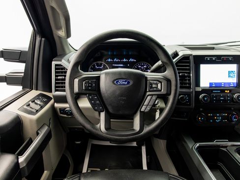 Used 2021 Ford F250 XLT w/ FX4 Off-Road Package image 39