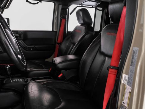 Used 2017 Jeep Wrangler Unlimited Rubicon AWD/4WD image 26