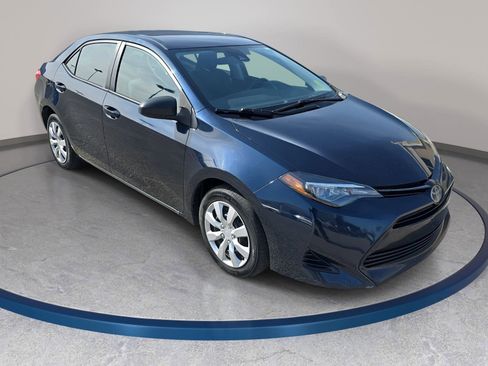 Used 2017 Toyota Corolla L image 3