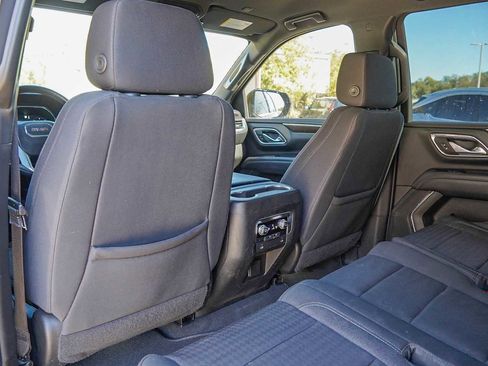 Used 2022 GMC Yukon XL SLE w/ Gmc Pro Safety Plus Package image 28