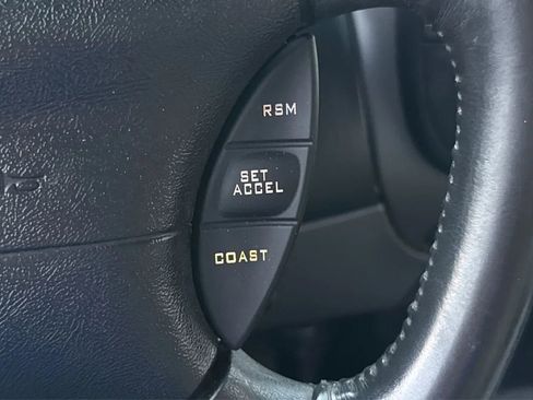 Used 2001 Ford F150 Lightning RWD image 25