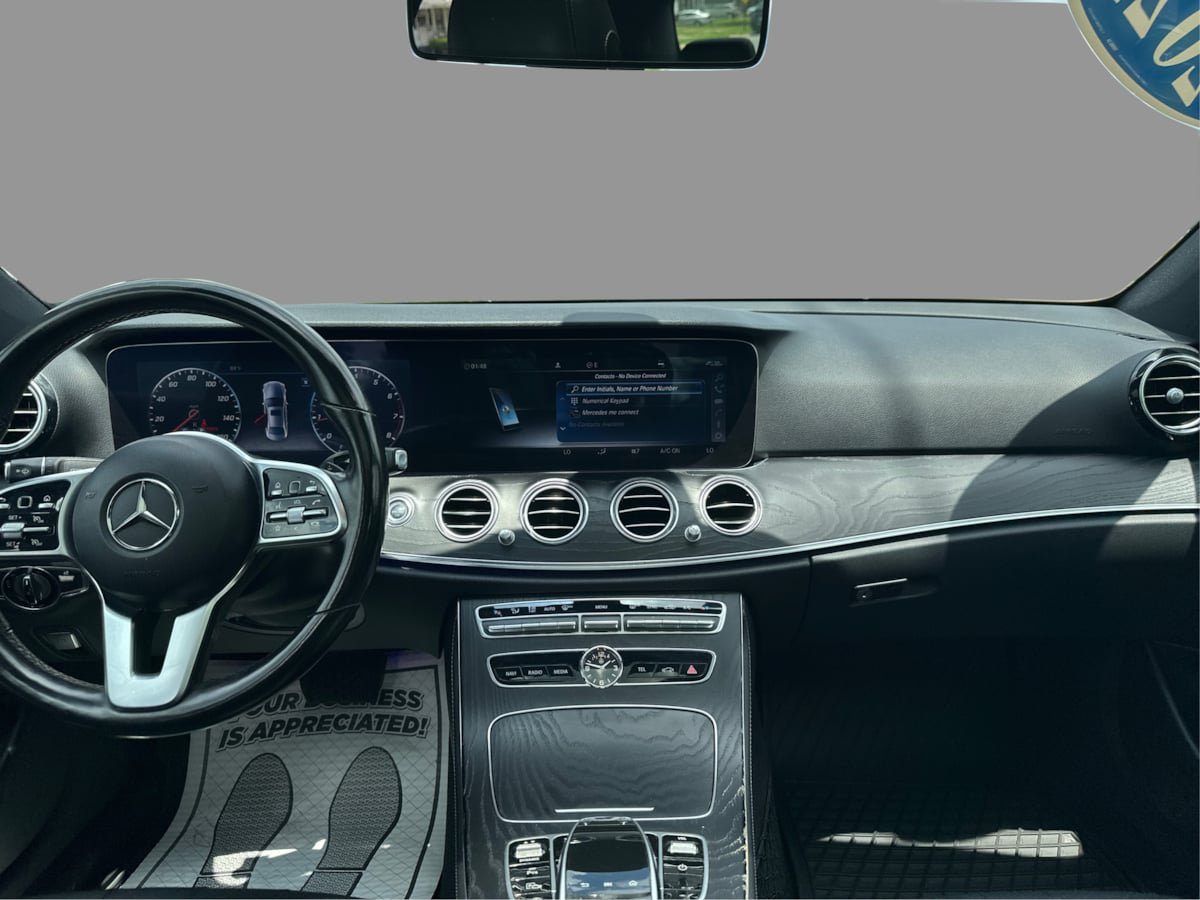 Used 2020 Mercedes-Benz E 350 4MATIC Sedan w/ Parking Assistance Package image 29