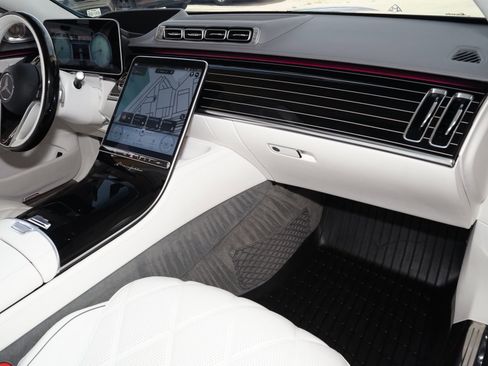 Used 2023 Mercedes-Benz Maybach S 680 4MATIC image 12