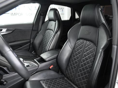 Used 2019 Audi S4 Premium Plus w/ Premium Plus Package AWD/4WD image 18