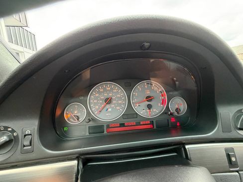 Used 2003 BMW M5 RWD image 25