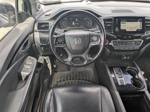 Used 2019 Honda Pilot Touring image 15