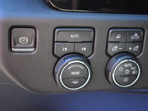 Certified 2023 Chevrolet Silverado 1500 LTZ w/ LTZ Premium Package image 29