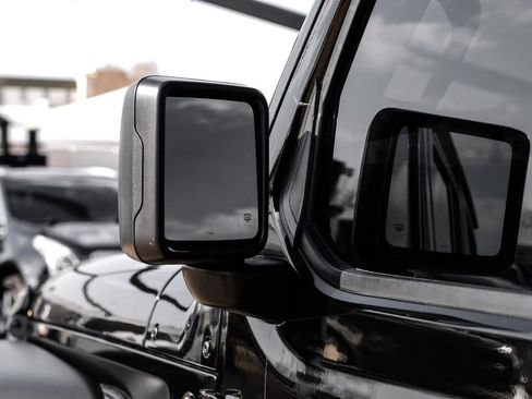 Used 2021 Jeep Wrangler Unlimited Sport image 43