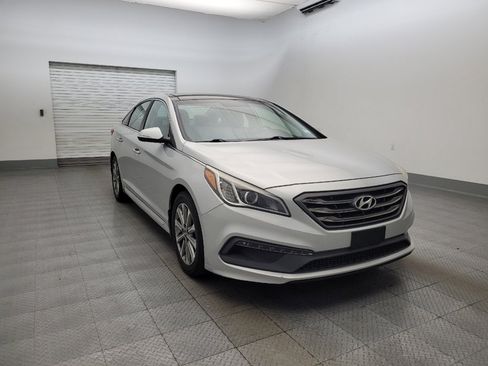 Used 2016 Hyundai Sonata Limited w/ Option Group 04 FWD image 13