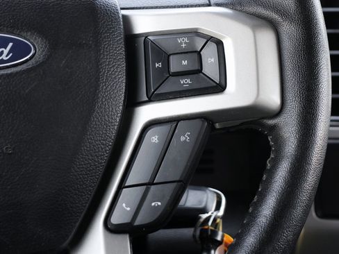 Used 2020 Ford F250 Lariat w/ Lariat Value Package image 23