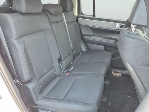 Used 2024 Hyundai Santa Fe SE AWD/4WD image 16
