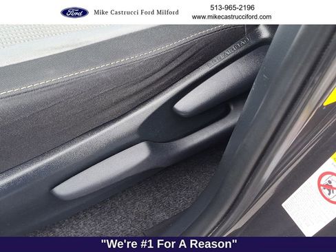 Used 2018 Toyota RAV4 XLE image 22