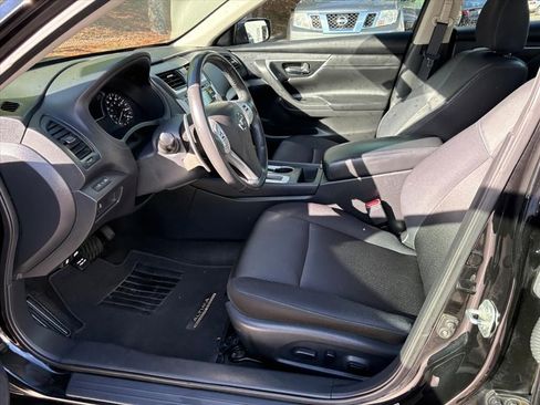 Used 2017 Nissan Altima 2.5 SR w/ Midnight Edition Package image 15