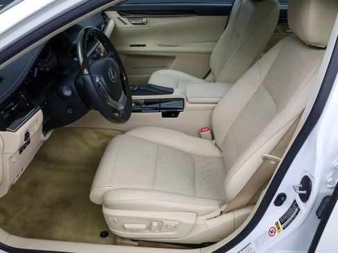 Used 2013 Lexus ES 350 FWD image 6