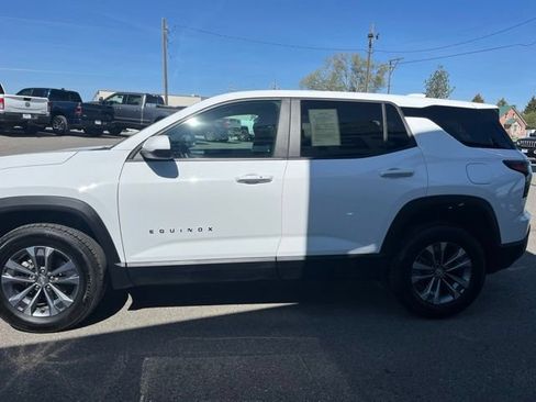Used 2025 Chevrolet Equinox LT AWD/4WD image 5