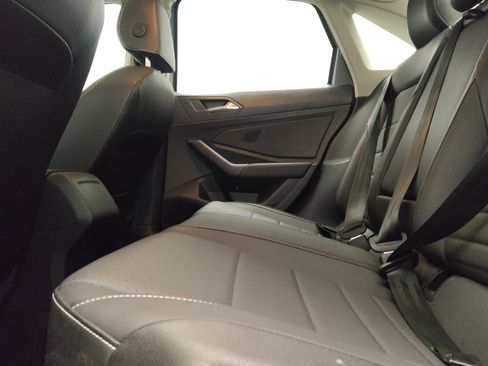 Used 2024 Volkswagen Jetta SE FWD image 18