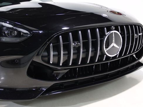 Used 2025 Mercedes-Benz AMG GT 63 image 34