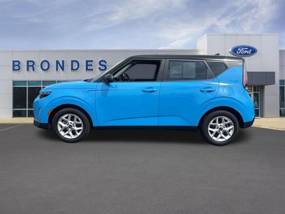 Used 2025 Kia Soul S