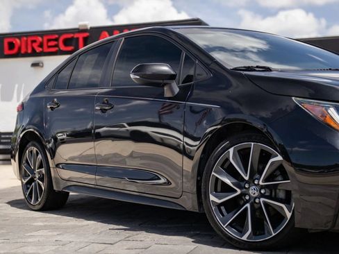 Used 2021 Toyota Corolla SE FWD image 3