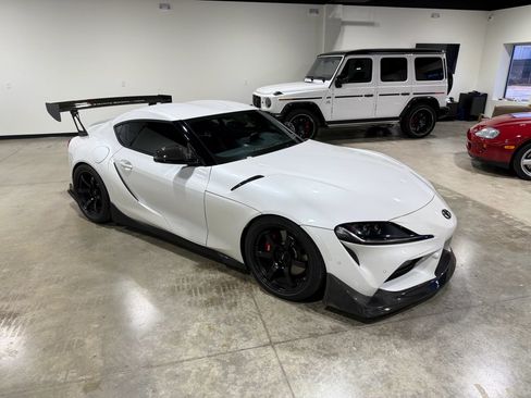 Used 2020 Toyota Supra Launch Edition w/ Driver Assist Package RWD image 5